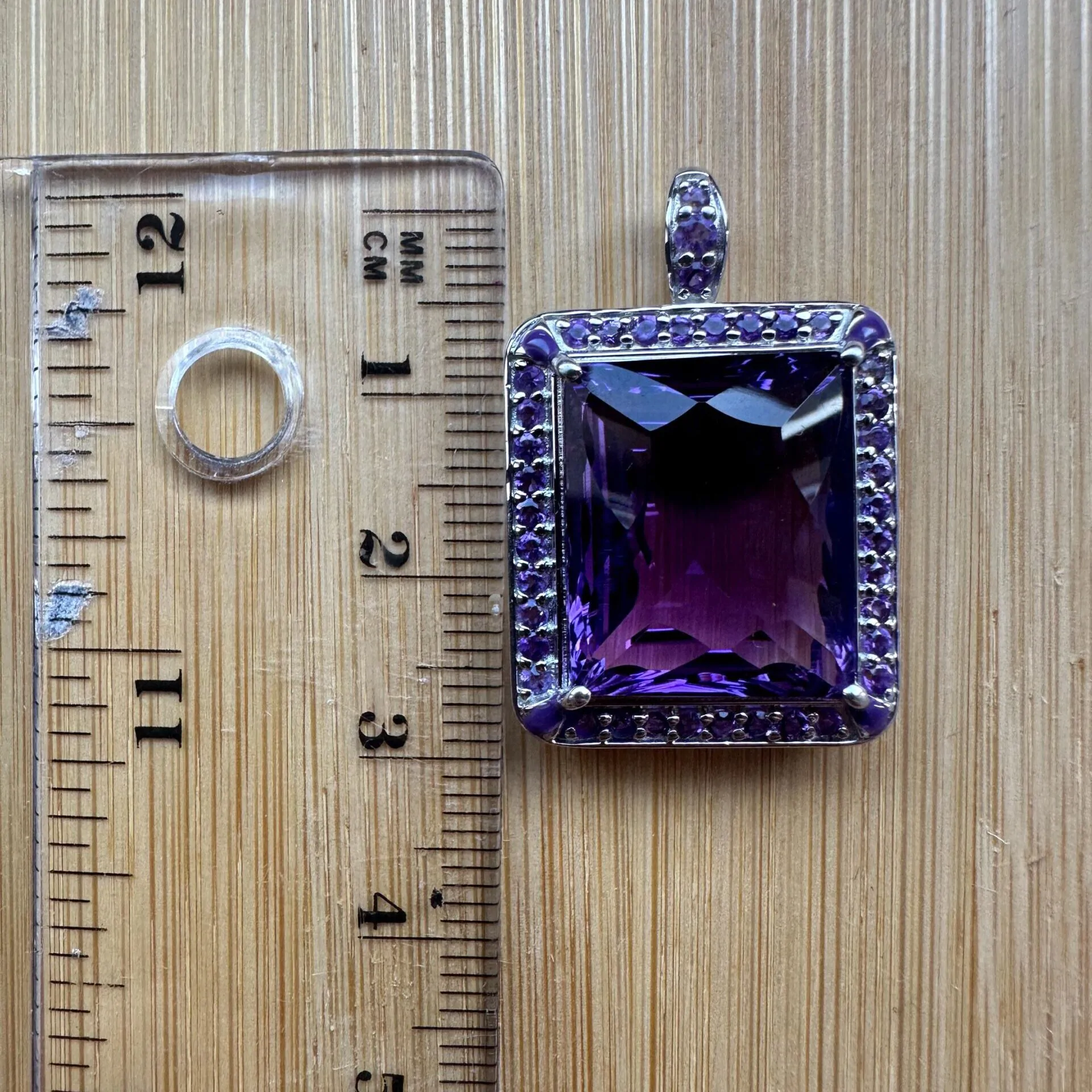 Regal Radiance Amethyst Pendant – Rectangular-Cut Purple Gemstone with Silver Accent - Image 3